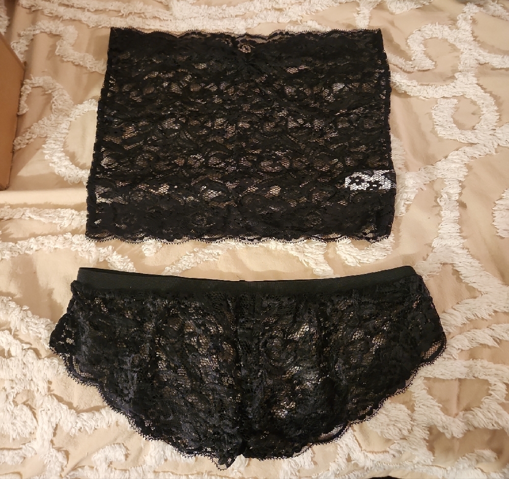 Elegant Black Lace Intimates Set
